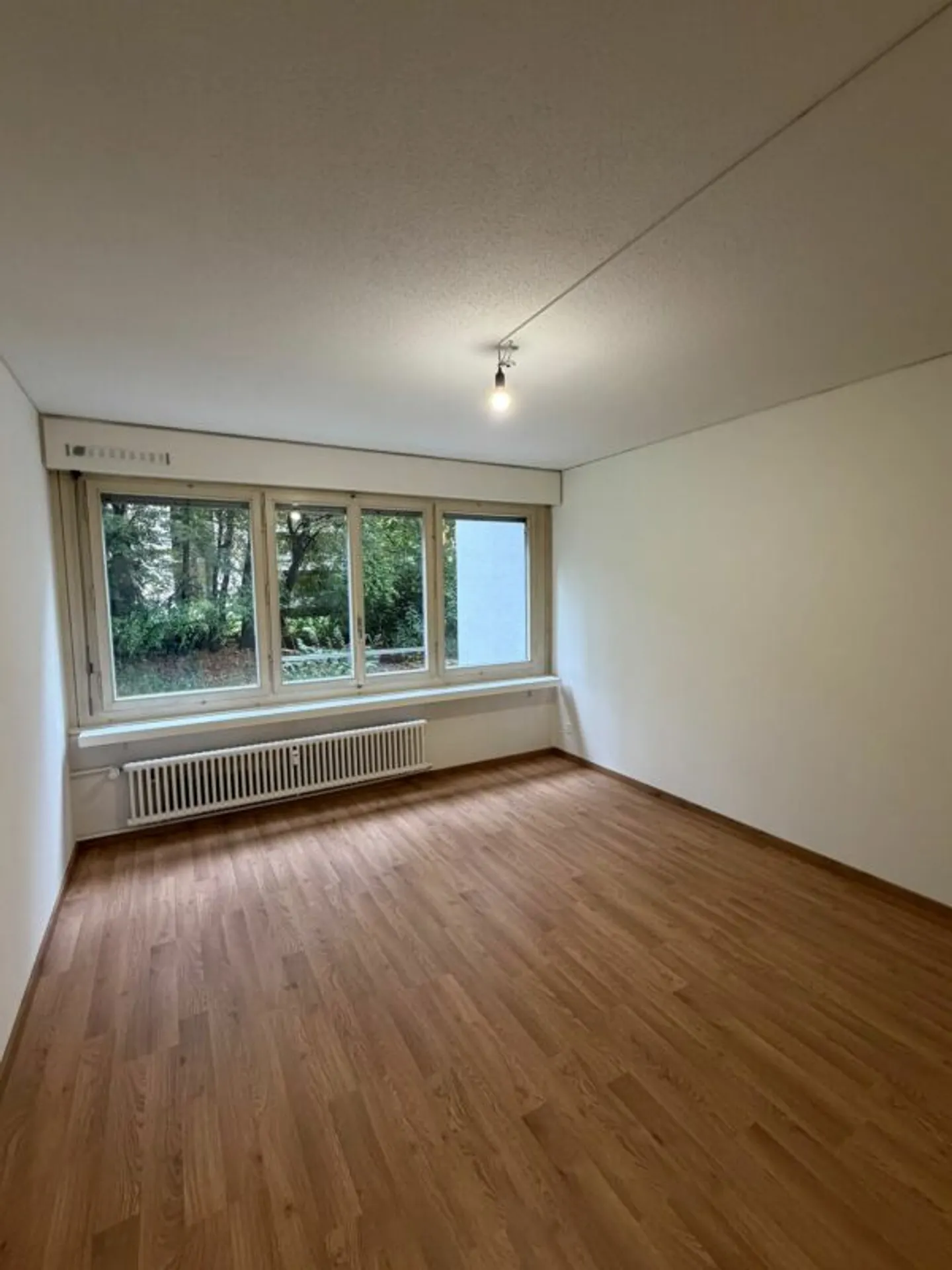 Grand et moderne appartement de 2,5 pièces à louer maintenant ! - Photo 3 sur 7