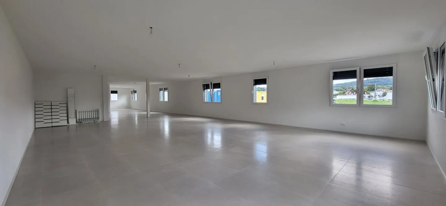 Büro/Verwaltung 4 Zimmer 200 m2 in Corcelles-près-Payerne - Foto 3 von 11