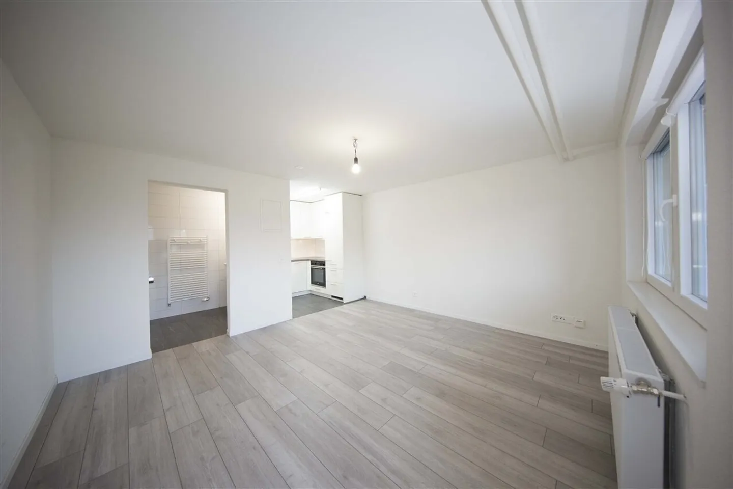 Appartamento studio ultramoderno con area salotto nel giardino! - Foto 5 di 7