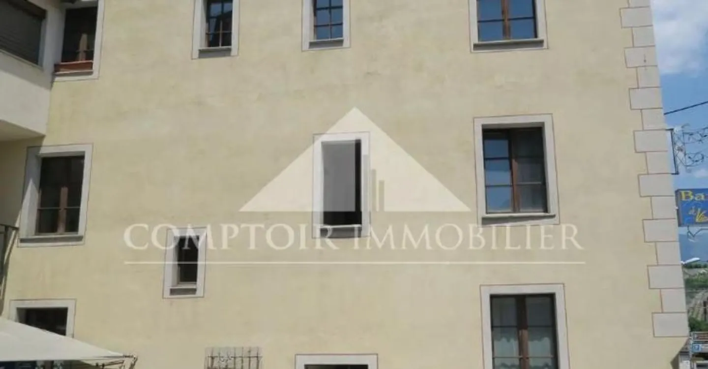 3-room duplex in downtown Sierre - Photo 1 of 5