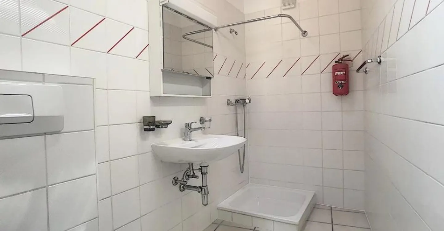 3-room duplex in downtown Sierre - Photo 4 of 5