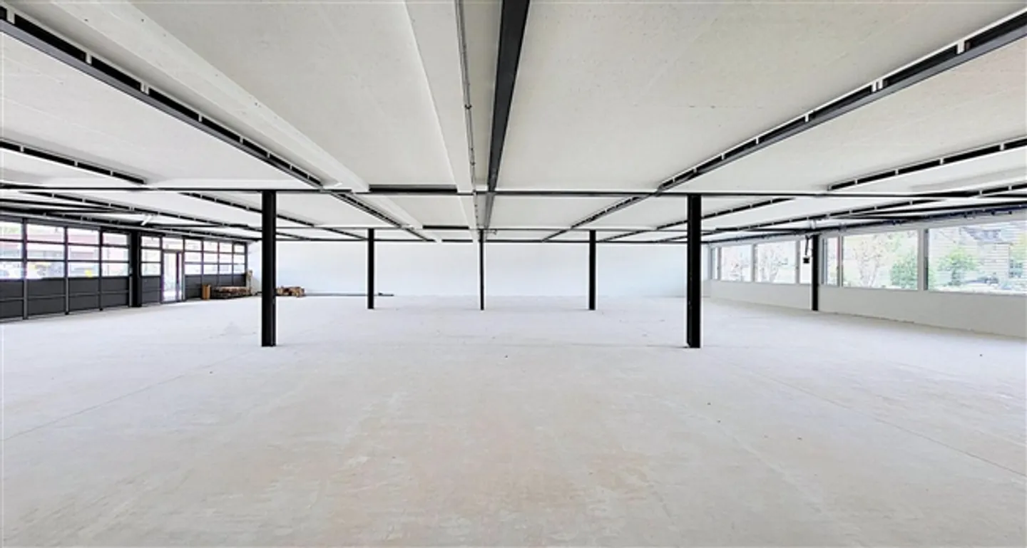 Espaces commerciaux de plain-pied pour artisans et entreprises - Photo 5 sur 8