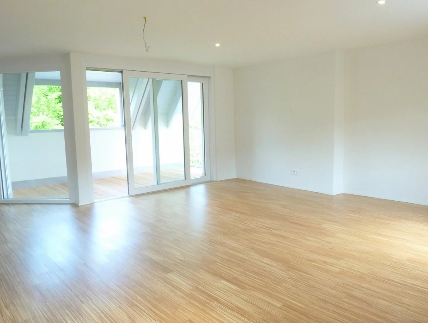 Lichtdurchflutete und moderne Maisonettewohnung - Foto 2 von 11