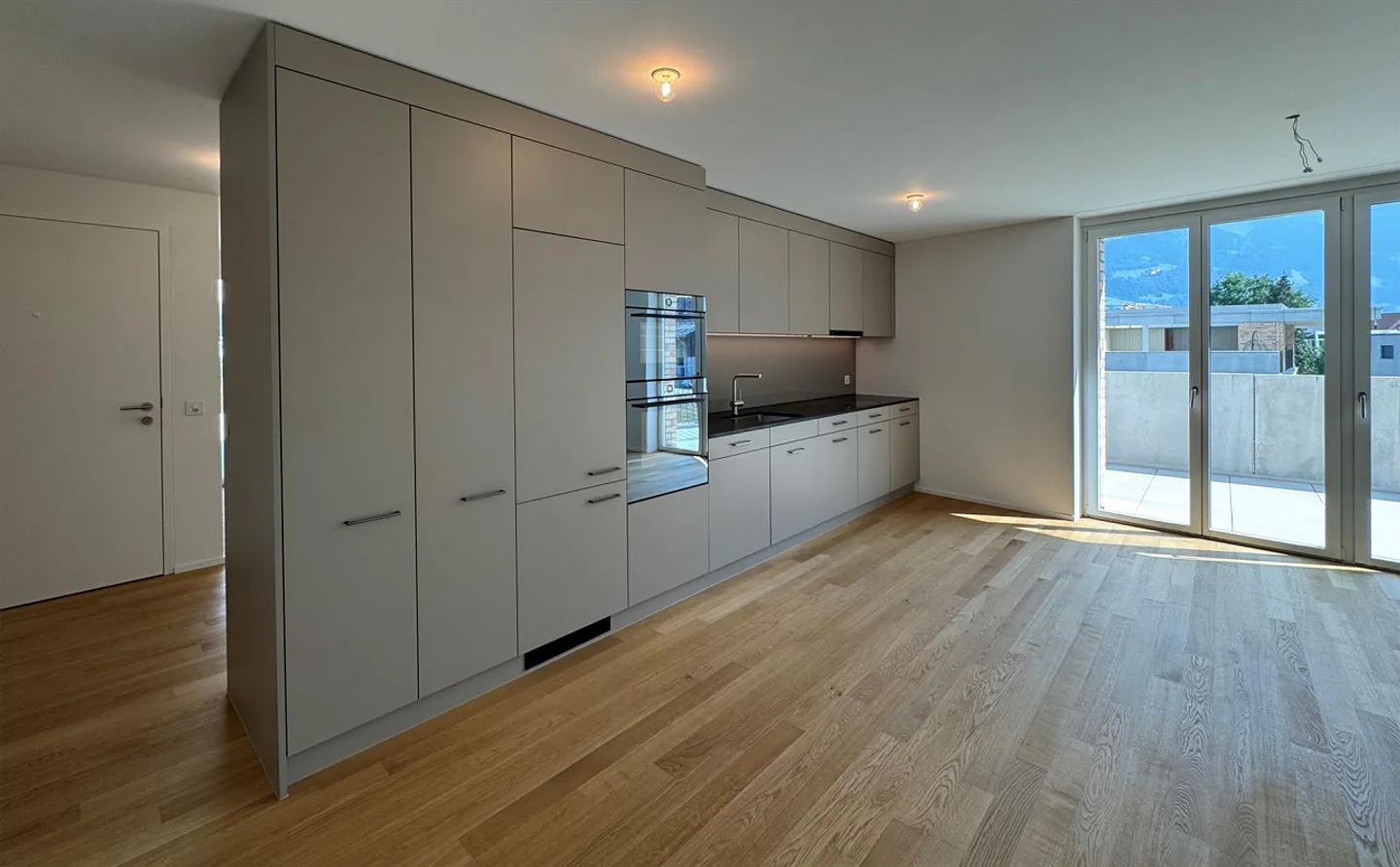 Modern 2.5-room penthouse apartment in Matten, Sarnen - Photo 1 of 9