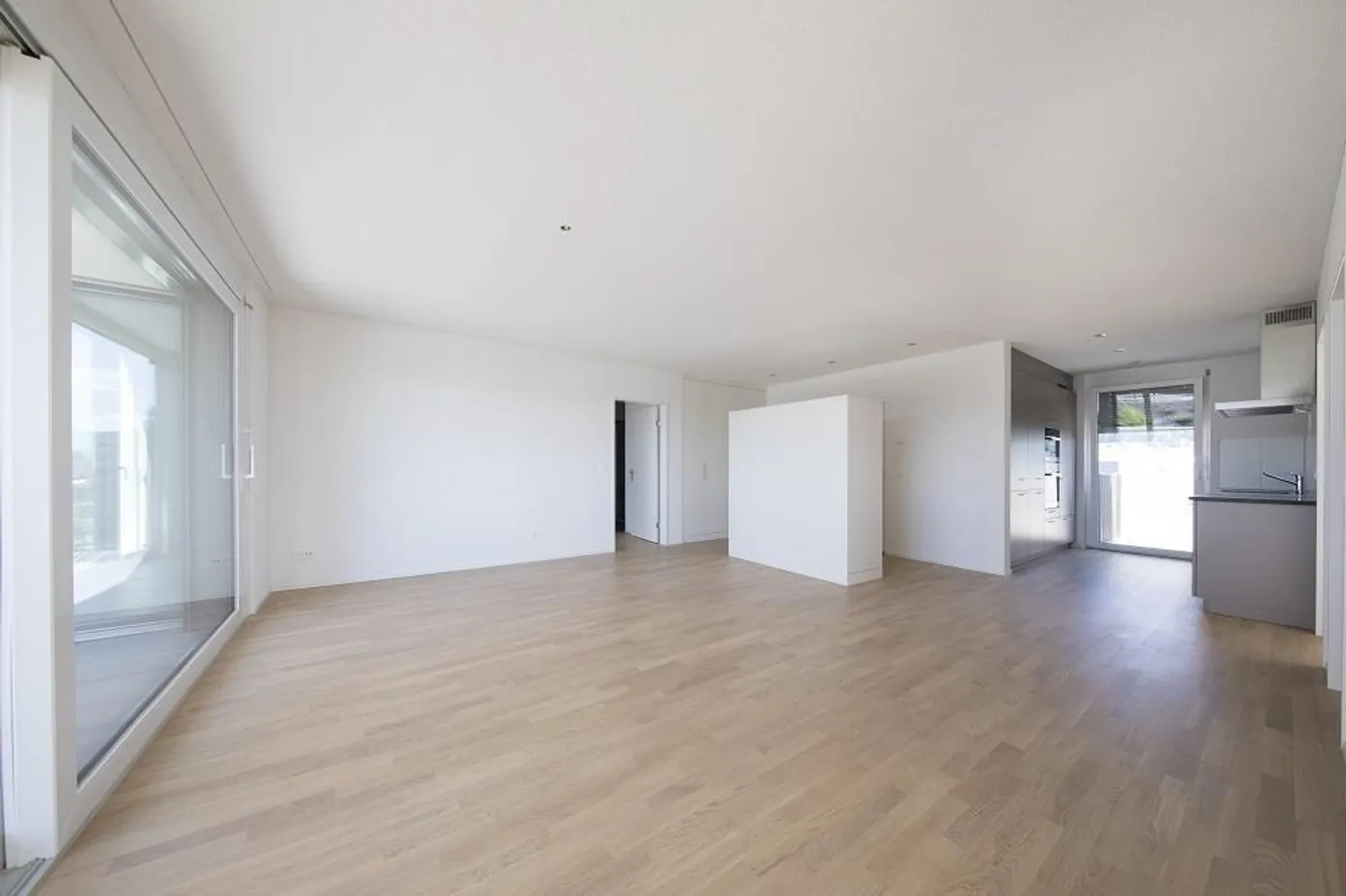 Appartamento moderno e centrale di 4,5 stanze in affitto - Foto 2 di 5