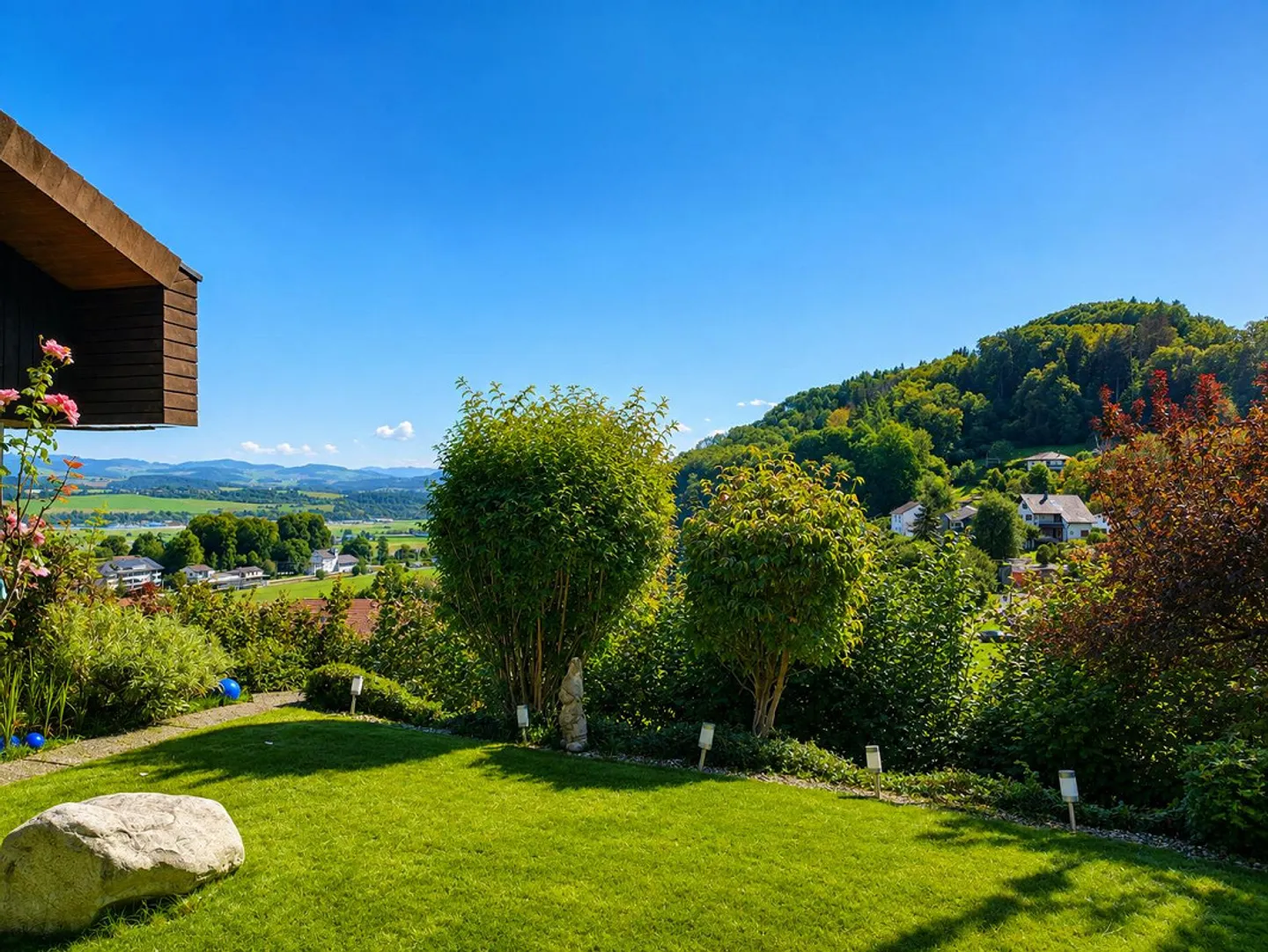 Living with a View – Spacious Single-Family Home in Kehrsatz - Photo 3 of 27