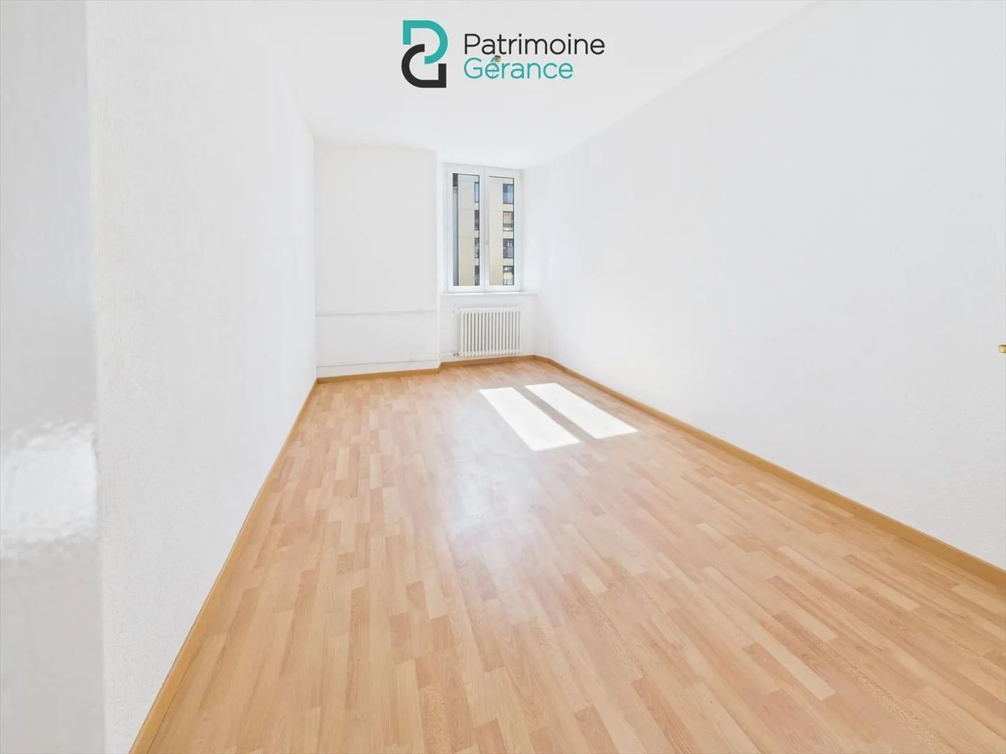 Appartamento con 4,5 stanze ristrutturato - Foto 1 di 9