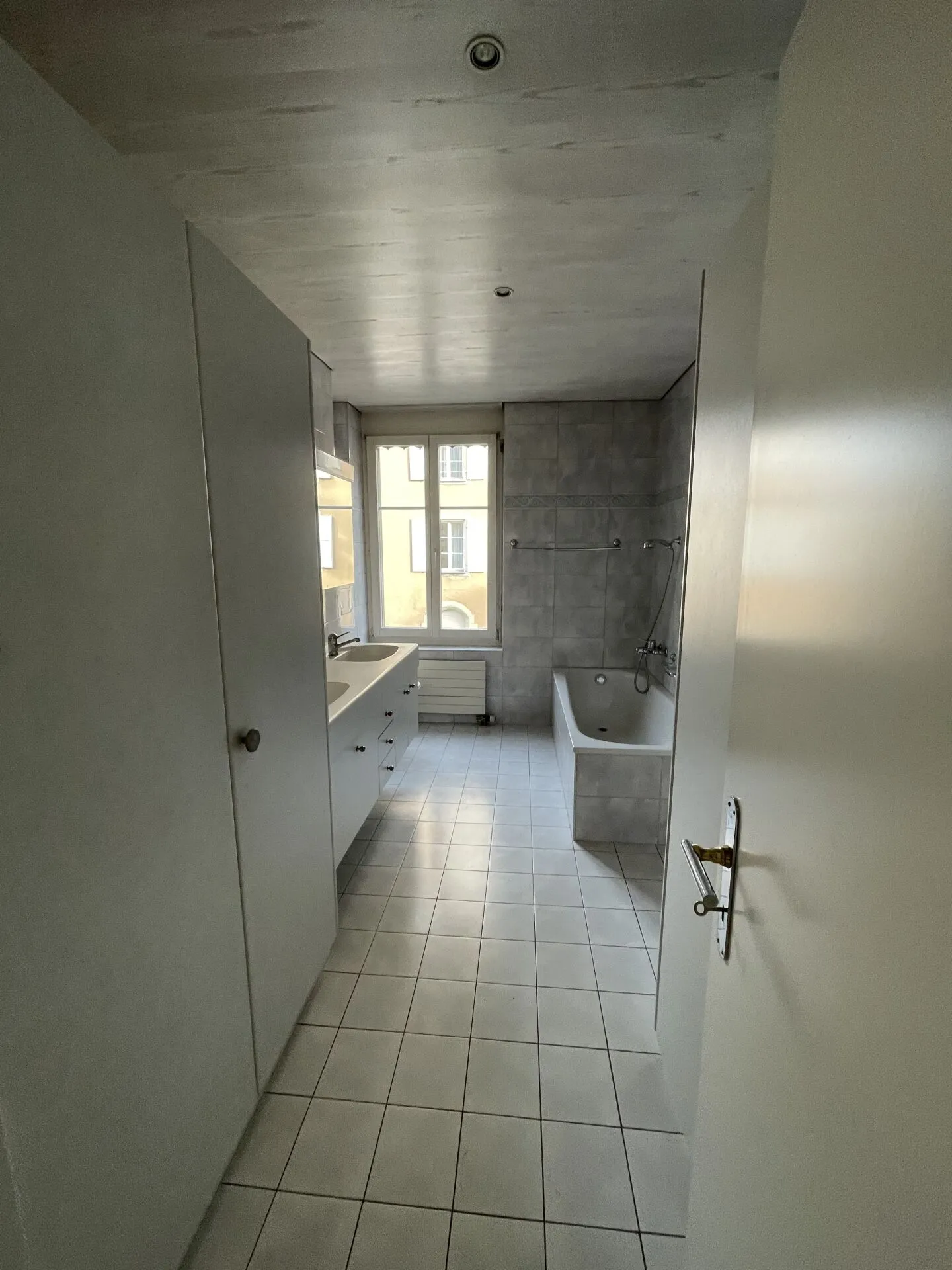 Bern/Eigerplatz - sunny and spacious 5-room apartment for rent! - Photo 4 of 15