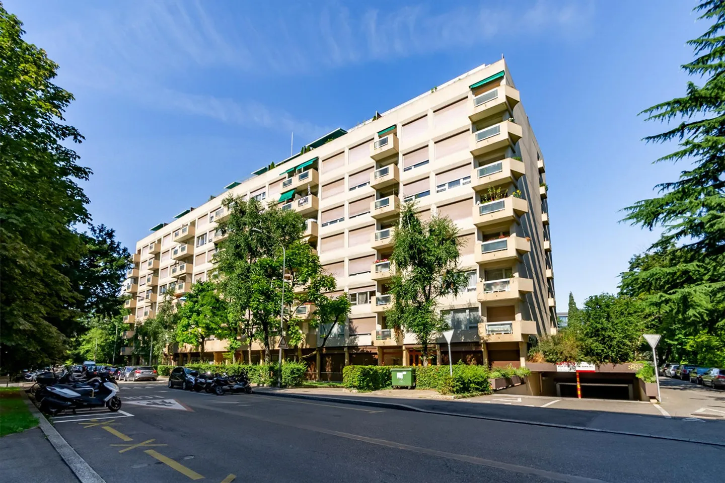 Car Parking Box - Photo 1 of 2