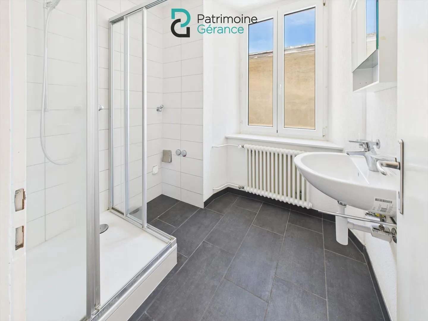 Appartamento con 4,5 stanze ristrutturato - Foto 3 di 9
