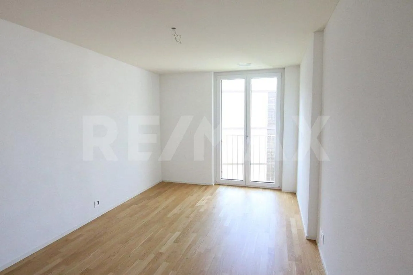 Modern, bright 4.5 room apartment in Zizers - Photo 3 of 4