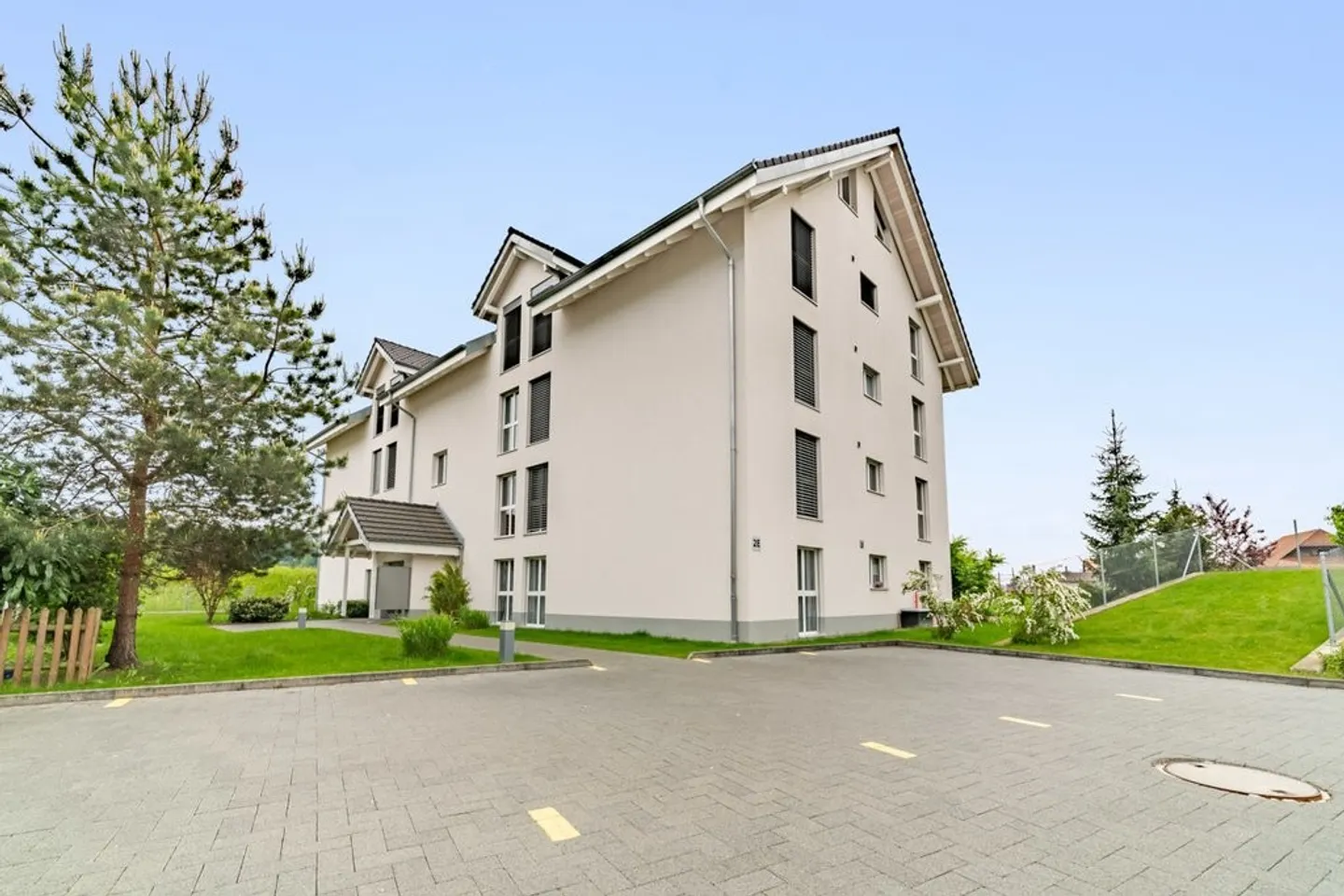 Appartement moderne 4.5 pièces à Aarberg - Photo 1 sur 10