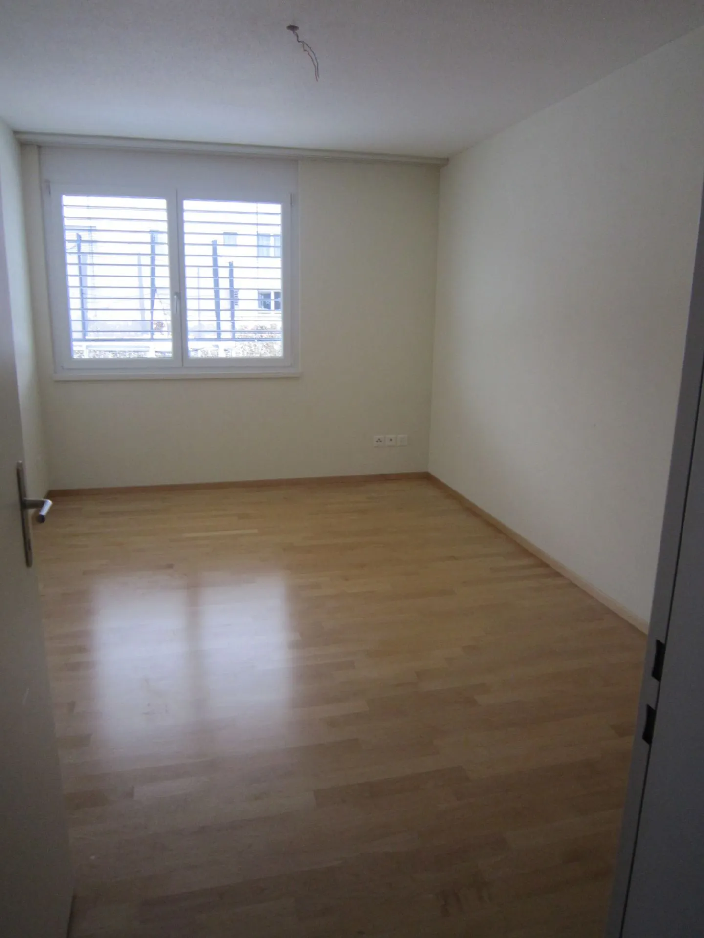 5.5-Room Garden Apartment in a Child-Friendly, Central Location - Photo 7 of 10