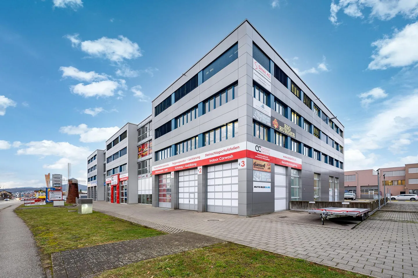 Votre nouvelle entreprise à Oftringen - Photo 1 sur 12