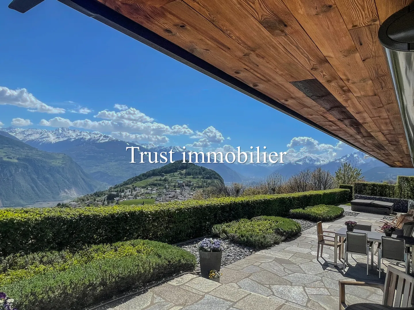 Außergewöhnliches Chalet mit Panoramablick in Sergnou, Lens - Foto 6 von 30