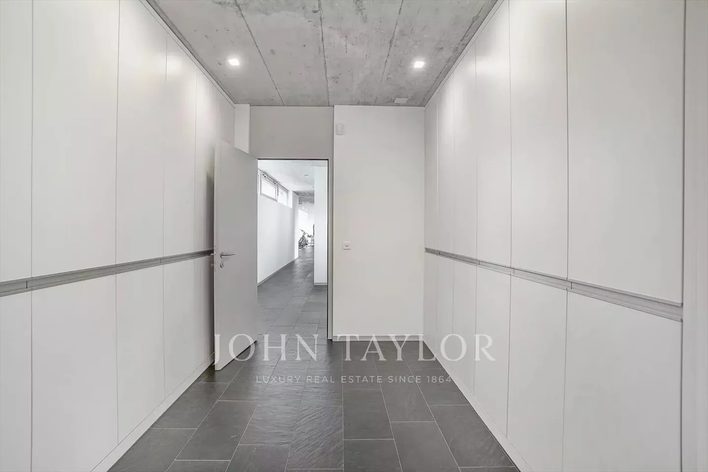 ECCEZIONALE! Appartamento contemporaneo di 240m2 - Foto 10 di 13