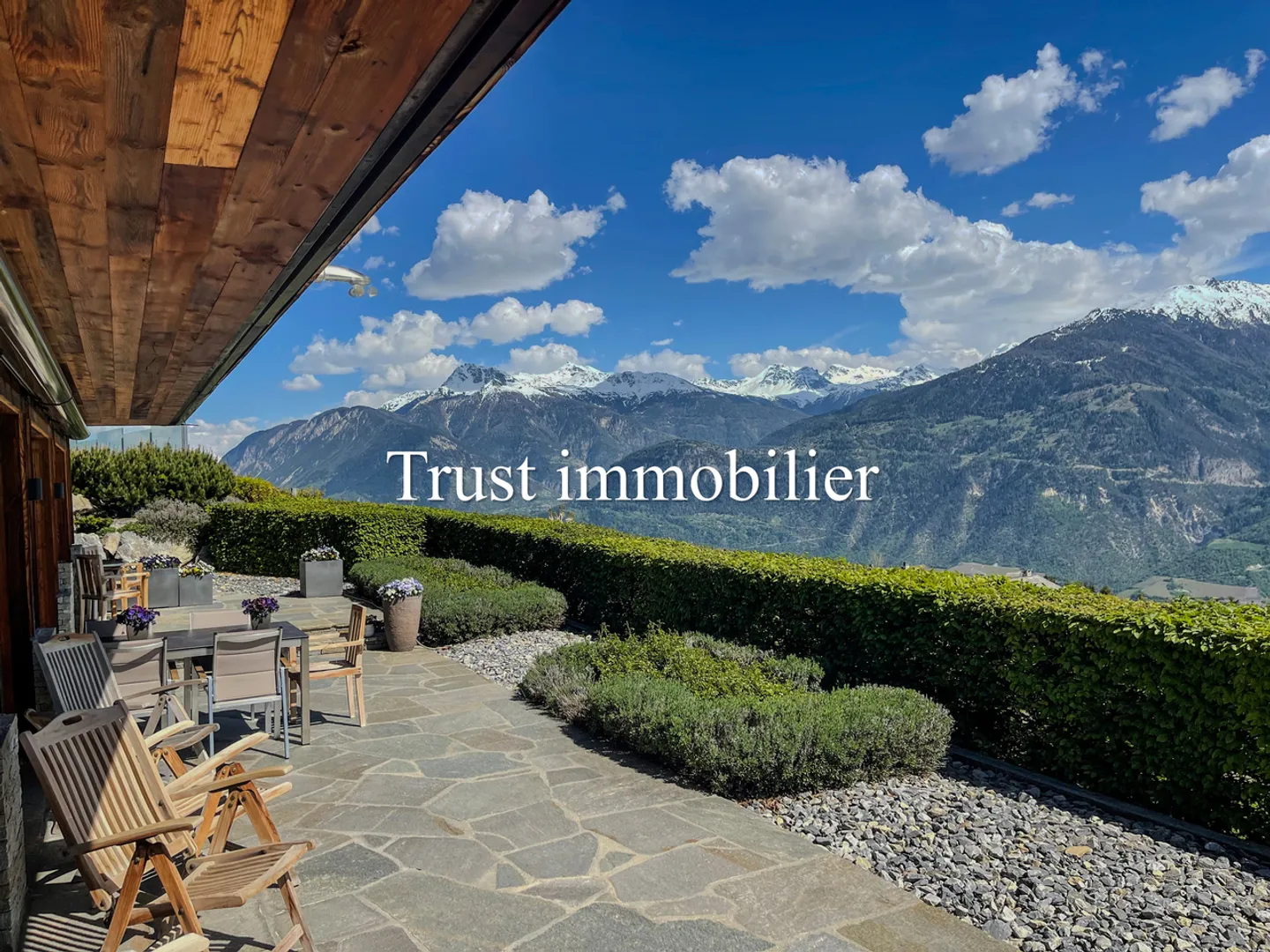 Außergewöhnliches Chalet mit Panoramablick in Sergnou, Lens - Foto 9 von 30