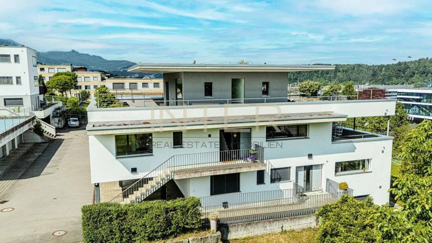 Penthouse exclusif de 5,5 pièces avec vue panoramique et design Feng Shui à Ebikon - Photo 5 sur 21