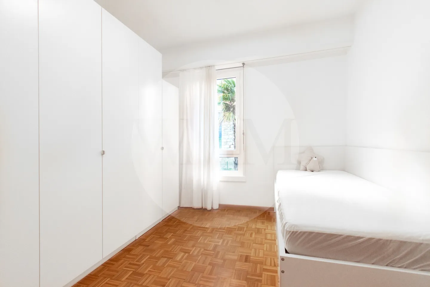 LUMINOSO ATTICO ARREDATO CON BALCONE E VISTA PANORAMICA - Foto 9 di 15