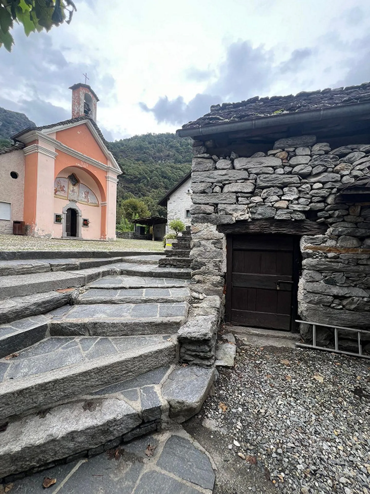 Rustico da ristrutturare a Maggia - Foto 10 di 13