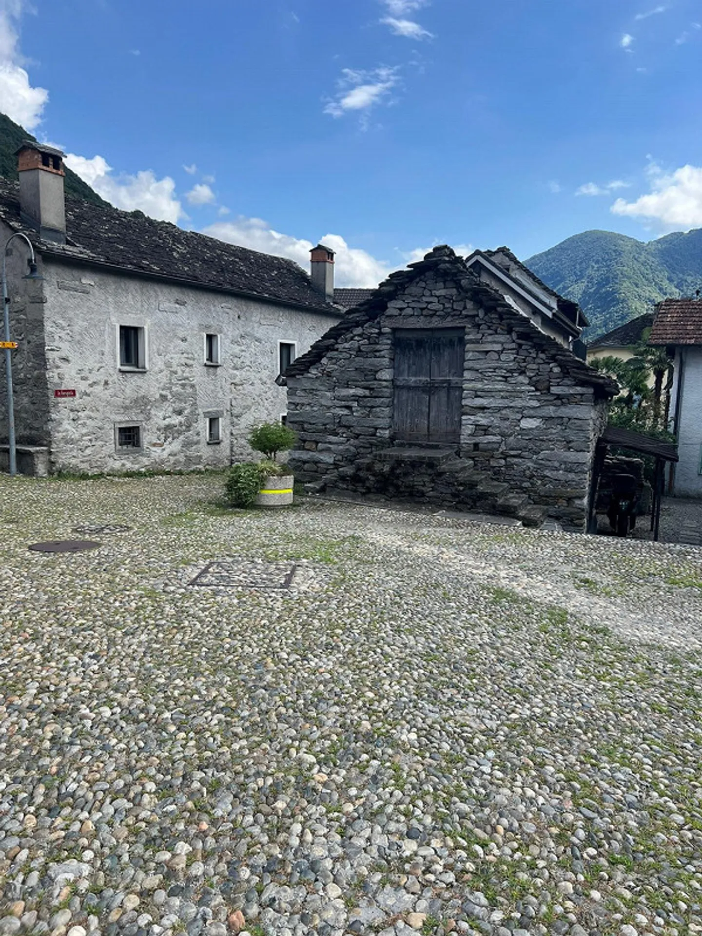 Rustico da ristrutturare a Maggia - Foto 12 di 13