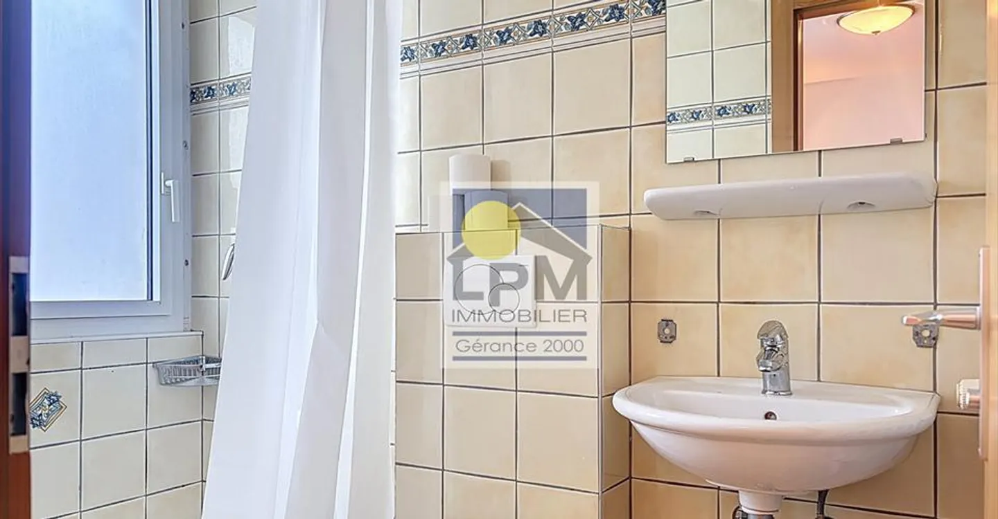 Gelegenheit! Zwei Zimmer in eine geräumige Wohnung umwandeln - LOT 1 - Foto 3 von 9