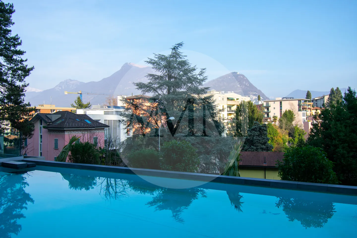 LUMINOSO ATTICO ARREDATO CON BALCONE E VISTA PANORAMICA - Foto 14 di 15