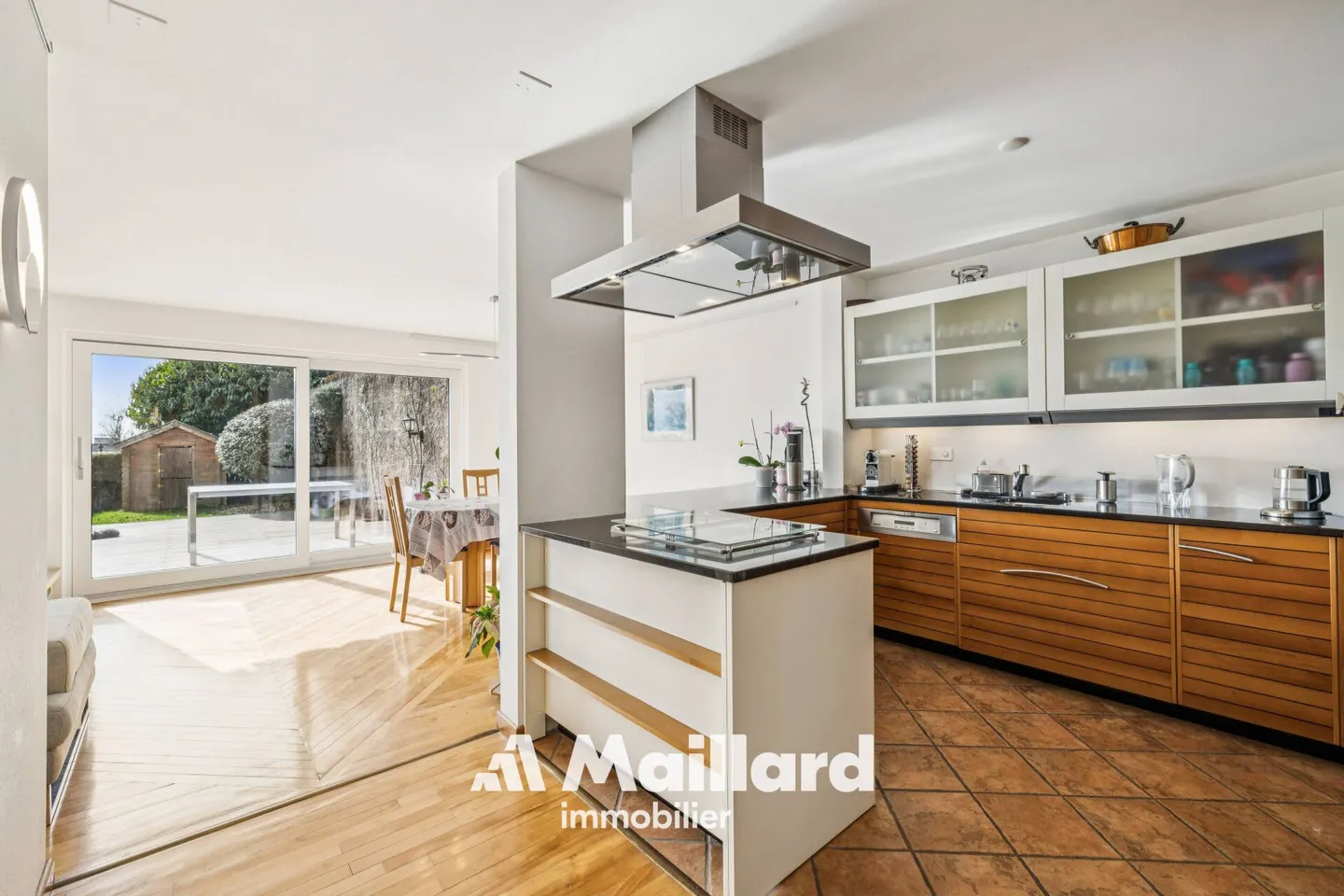 MAGNIFIQUE APPARTEMENT DE 6,5 PIÈCES AVEC TERRASSE ET JARDIN - Photo 5 of 15