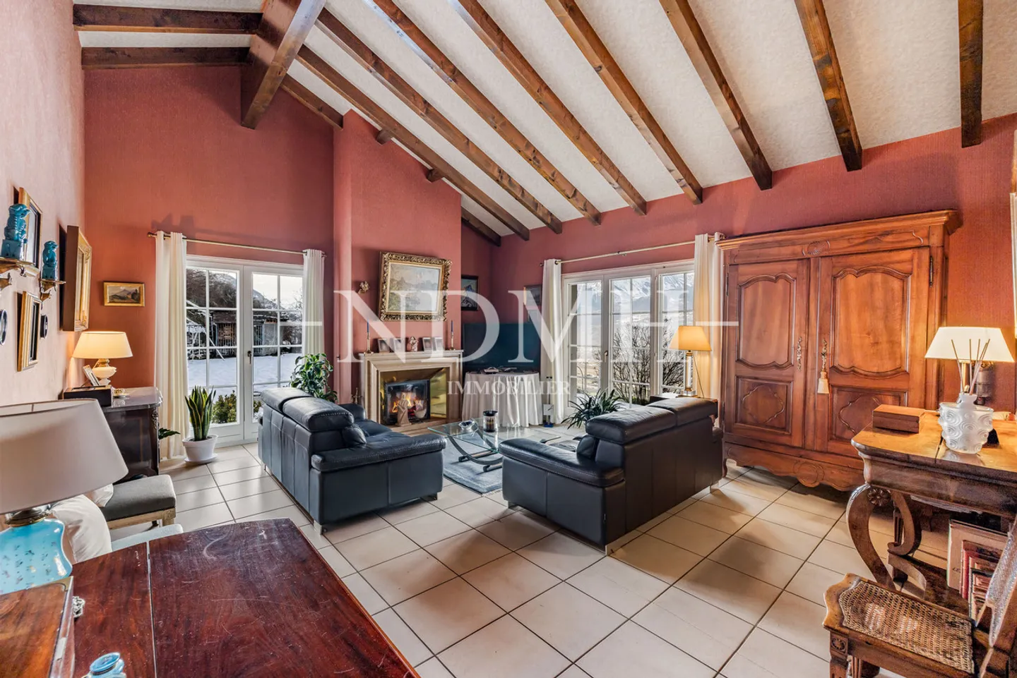 Magnifica villa familiare con vista panoramica - Foto 1 di 13