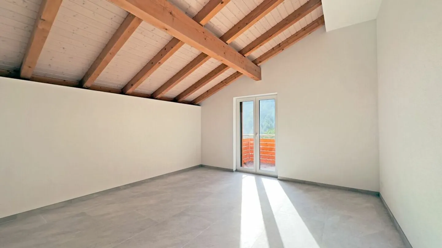 Chalet di 6,5 stanze completamente ristrutturato. - Foto 8 di 13