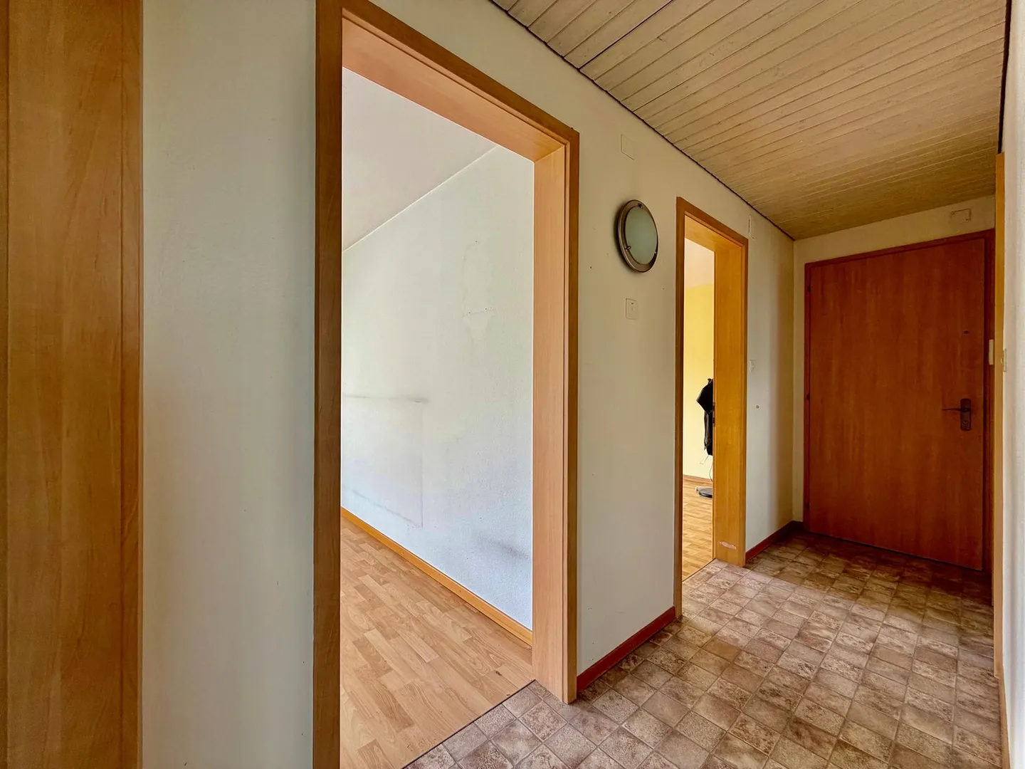 3.5-Room Bijou with Balcony in Grenchen - Photo 11 of 28