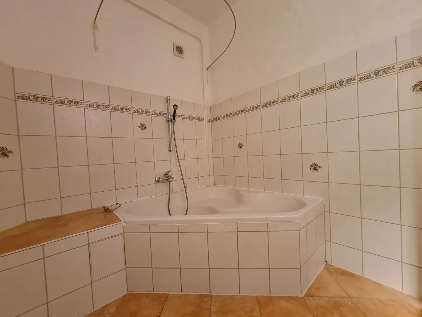 Appartement spacieux 4 pièces - Photo 8 sur 8