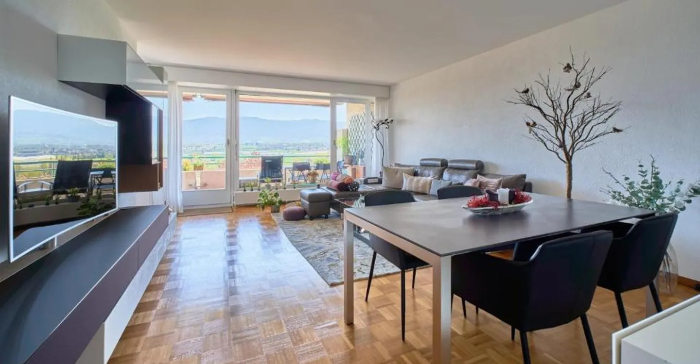 Spacious Apartment in Confignon - Photo 3 of 10