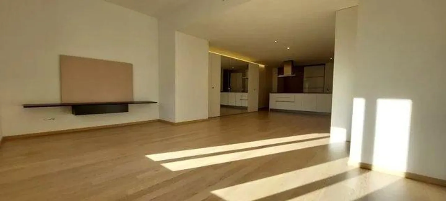 Magnifico Loft di 103m2 nel cuore di Montreux - Caratteristiche di alta gamma. - Foto 3 di 10