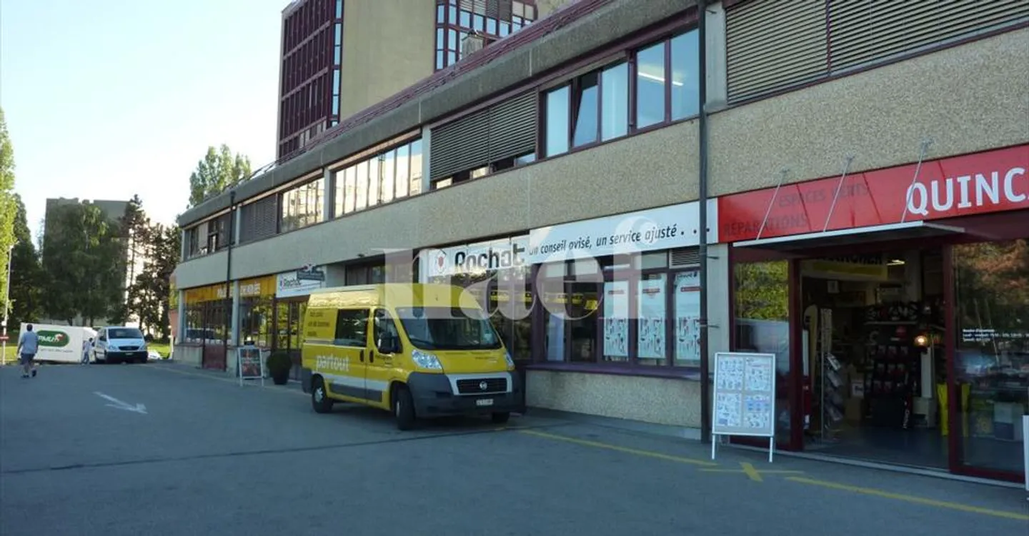 Mischgenutztes Gebäude mieten - Foto 1 von 2