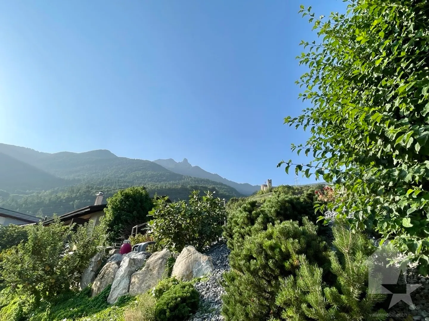 Appartamento 3,5 stanze con 96m2 e giardino di 92m2 e 2 posti auto - Foto 2 di 8