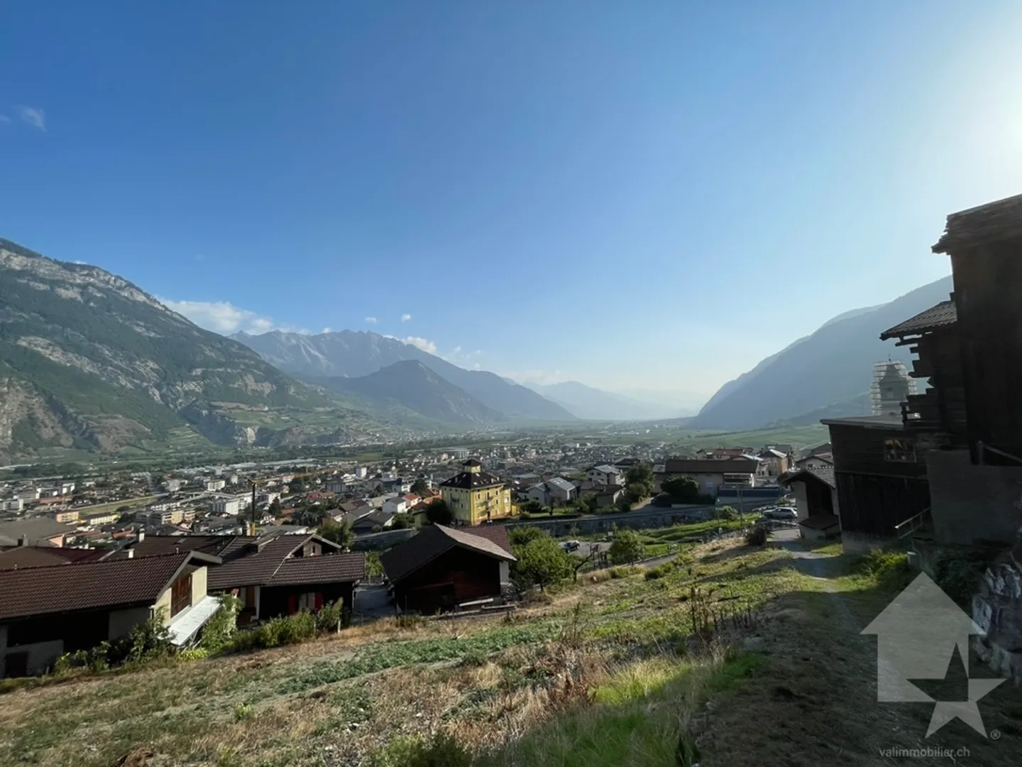 Appartamento 3,5 stanze con 96m2 e giardino di 92m2 e 2 posti auto - Foto 5 di 8