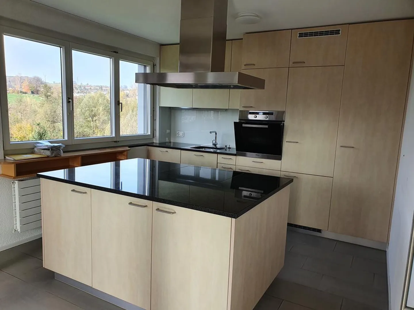 Bright 4.5-room apartment with beautiful view - Photo 1 of 9