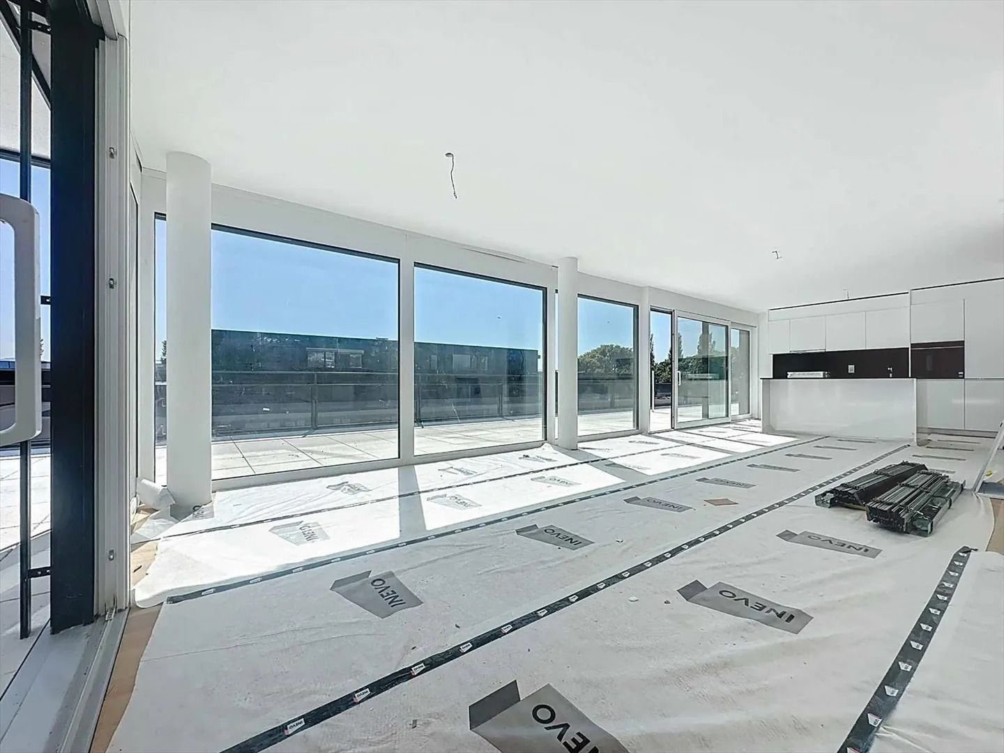 New promotion: 4.5 room penthouse with rooftop terrace - Photo 3 of 13