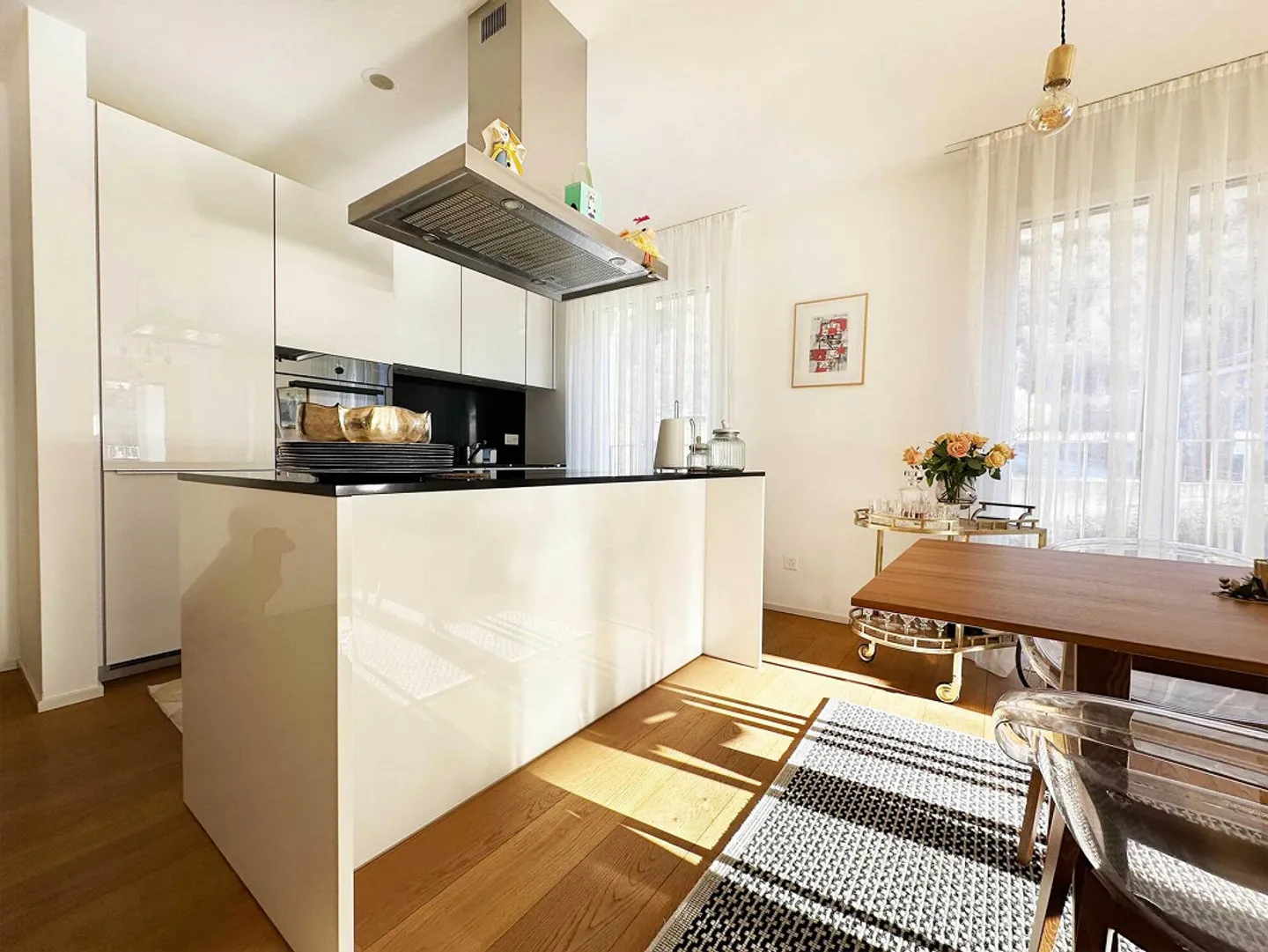 Moderne Wohnung mit Wellnessbereich zu verkaufen - Foto 4 von 15