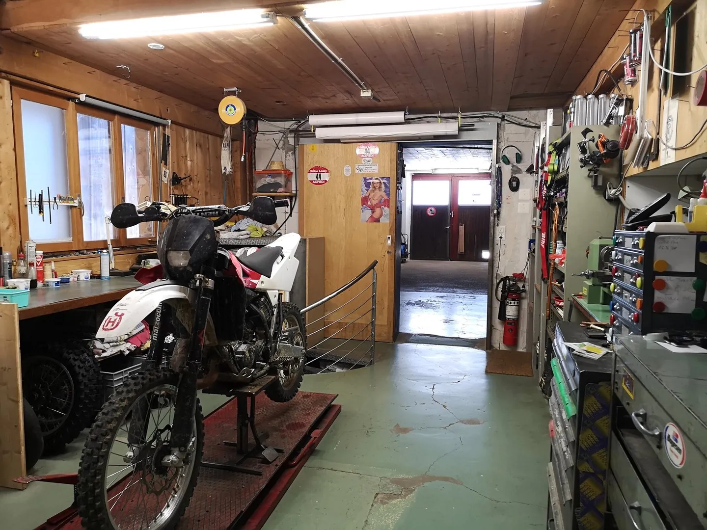 Large duplex in the center of the village with garage and workshop, available immediately - Photo 6 of 30