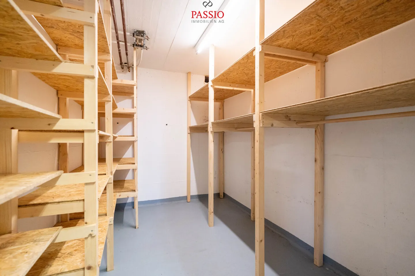 Ampia casa a schiera angolare di 6,5 stanze con giardino e piscina comune - Foto 22 di 30