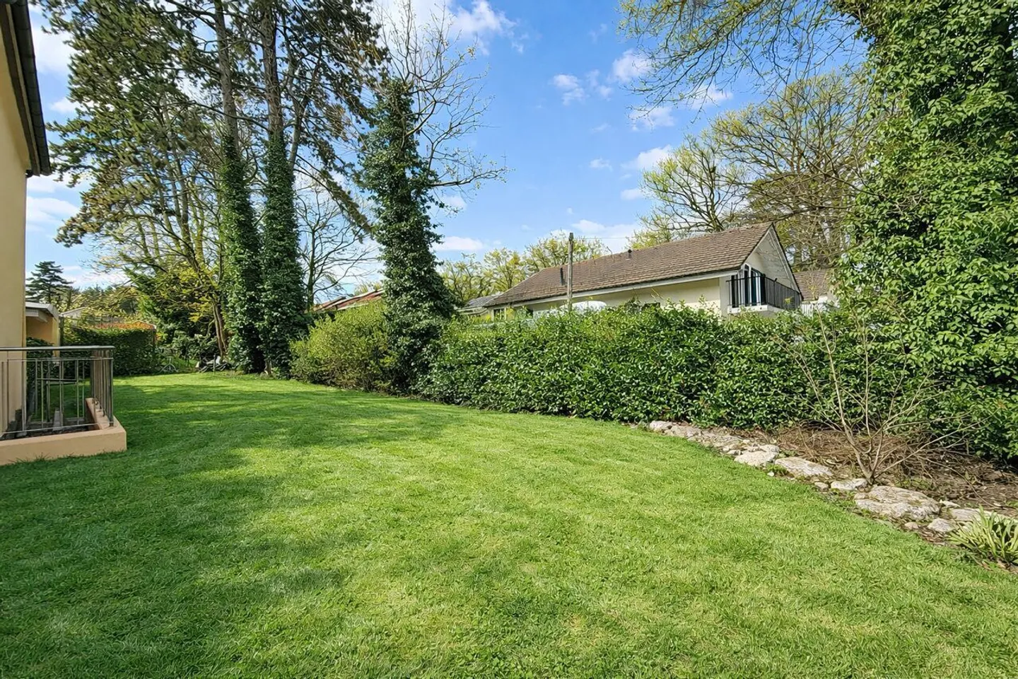 Maison Familiale avec Jardin à Bellevue - Photo 1 sur 13
