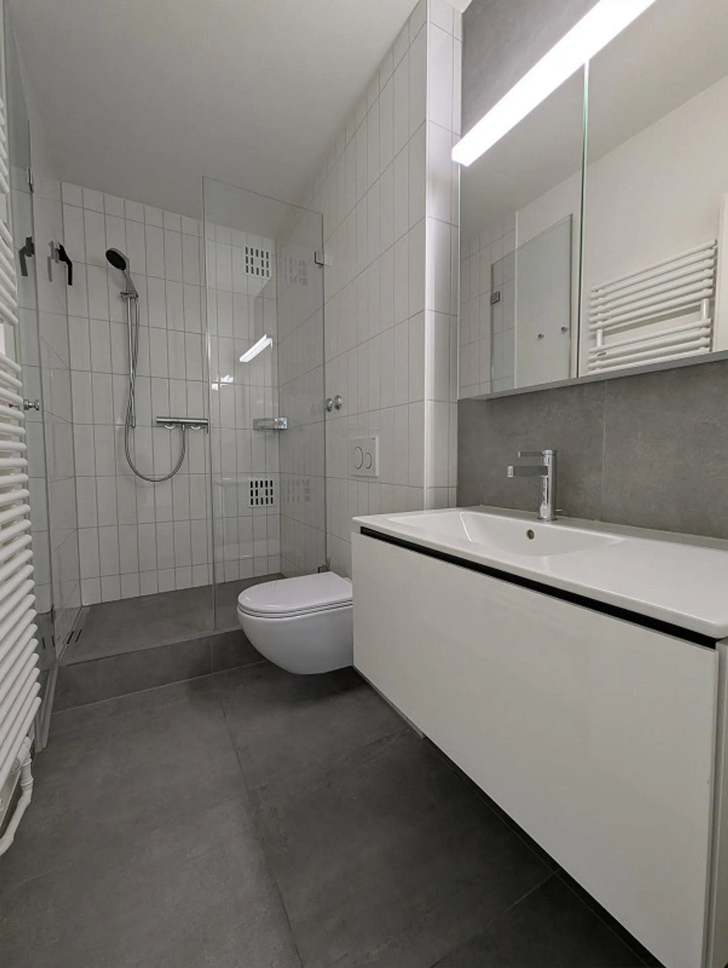 Esclusivo appartamento attico di 4,5 stanze con 2 terrazze a St. Johann - Foto 11 di 18