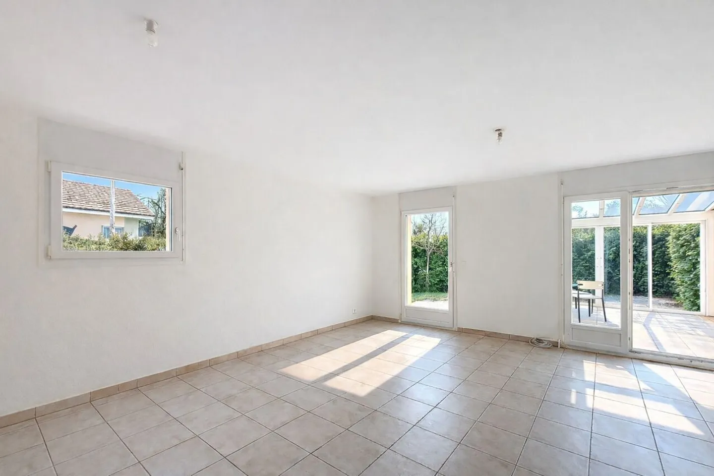Maison Familiale avec Jardin à Bellevue - Photo 5 sur 13