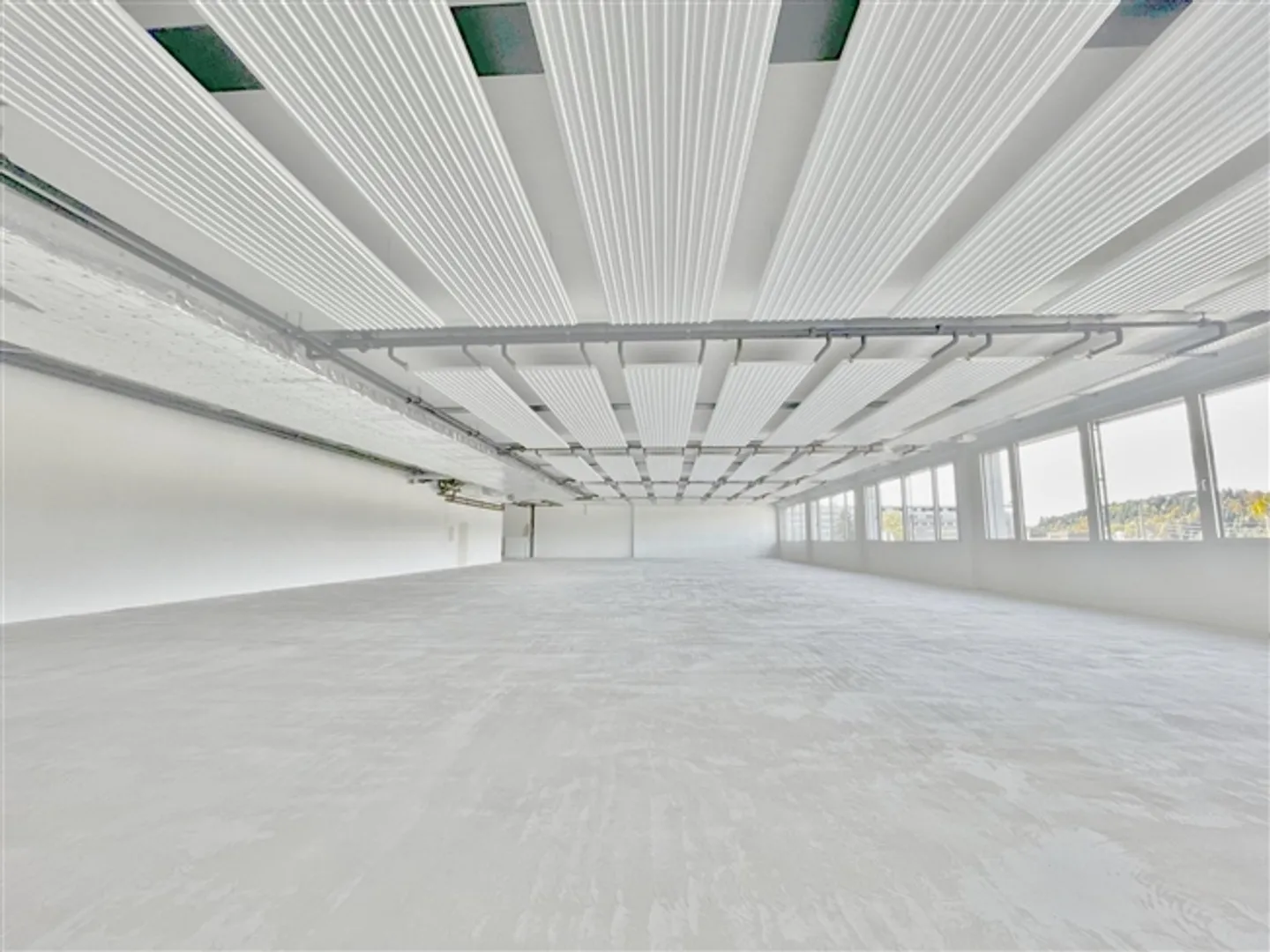 Last office partial area - near Root-D4 station - Photo 3 of 10