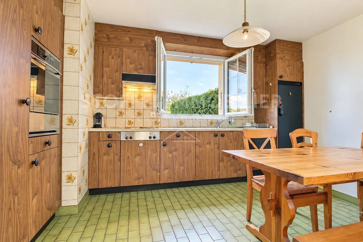 Charming Semi-Detached Villa - Photo 7 of 13