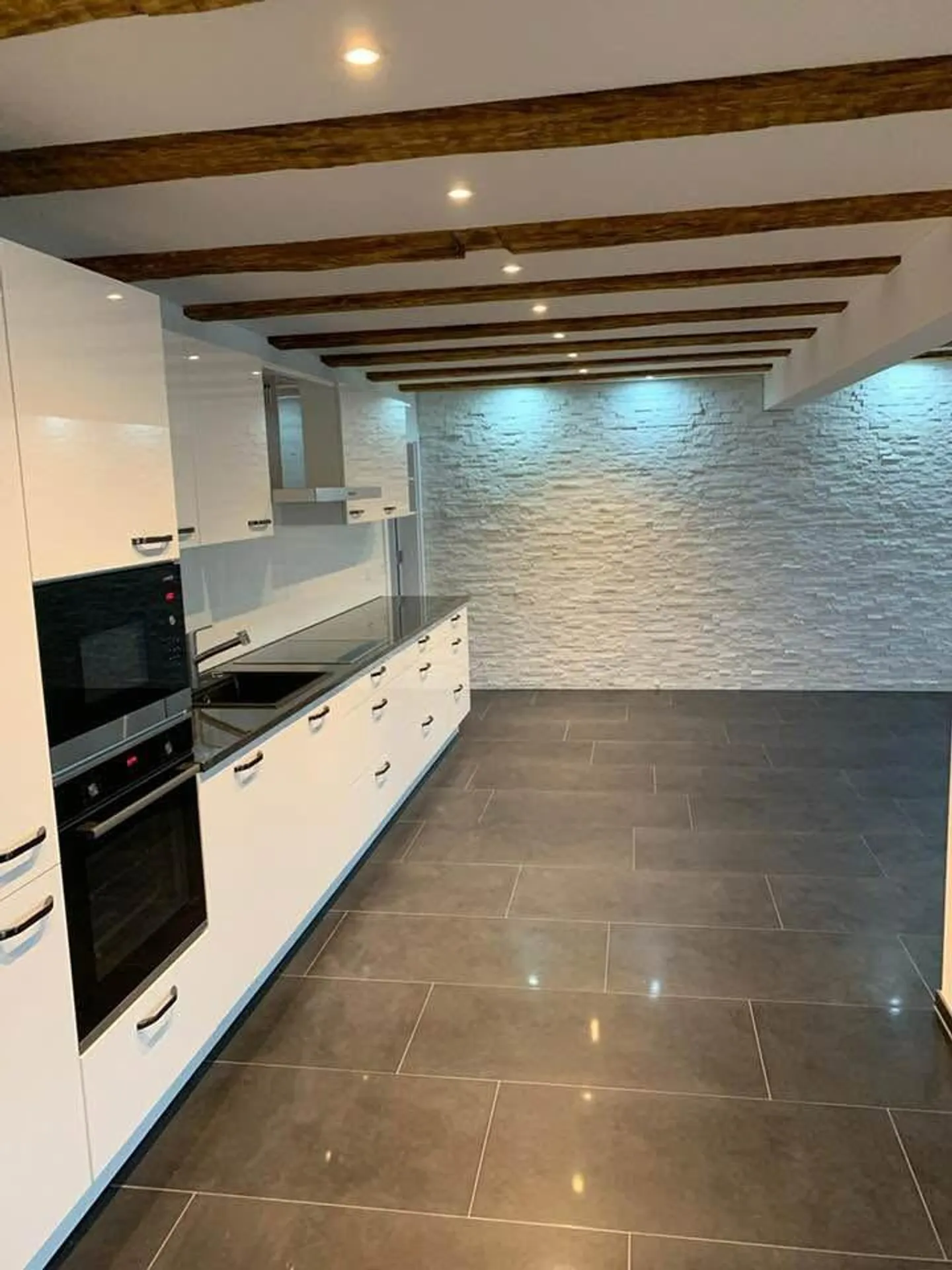 Charmant appartement 4.5 pièces - Photo 1 sur 7