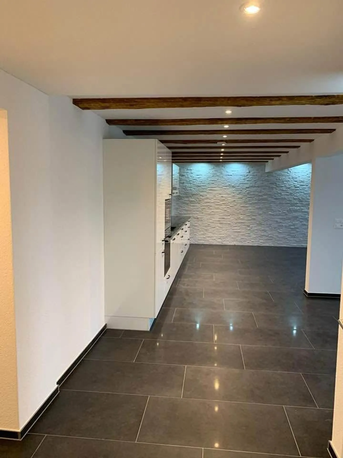 Charmant appartement 4.5 pièces - Photo 2 sur 7
