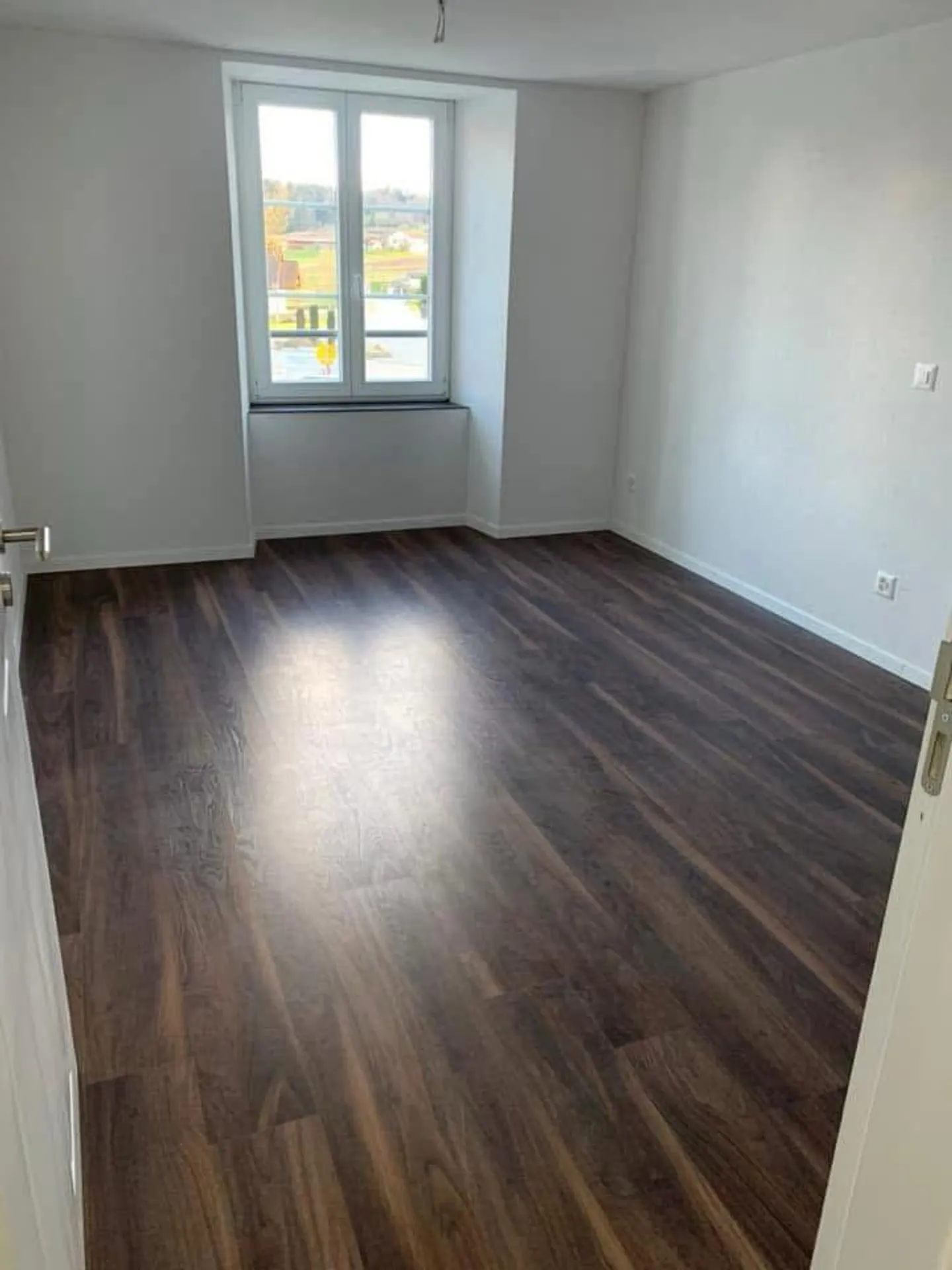 Charmant appartement 4.5 pièces - Photo 3 sur 7